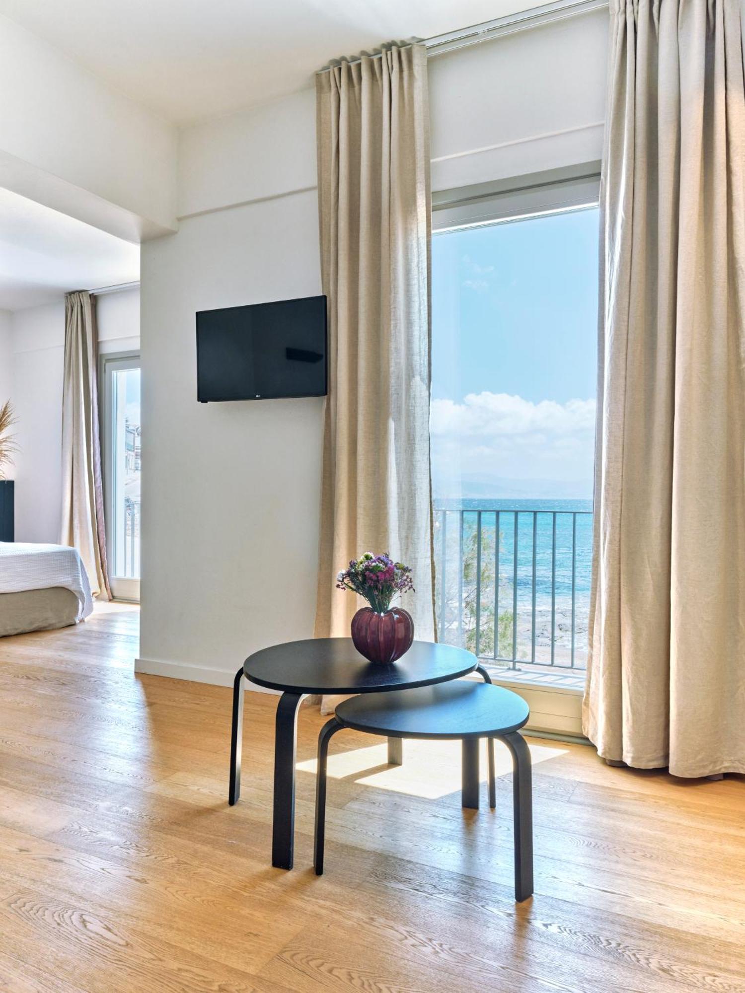 Magoo Suites Logaras Zewnętrze zdjęcie